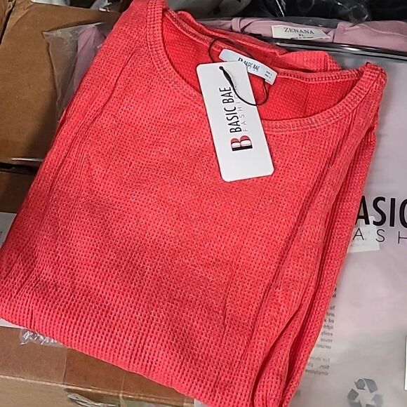 Basic Bae Round Neck Drop Shoulder Slit Sweatshirt sz L - Picture 3 of 9